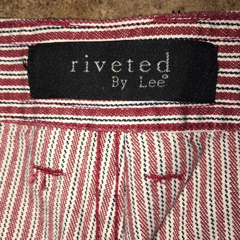 NWOT Women’s Lee Capris - Picture 4 of 8
